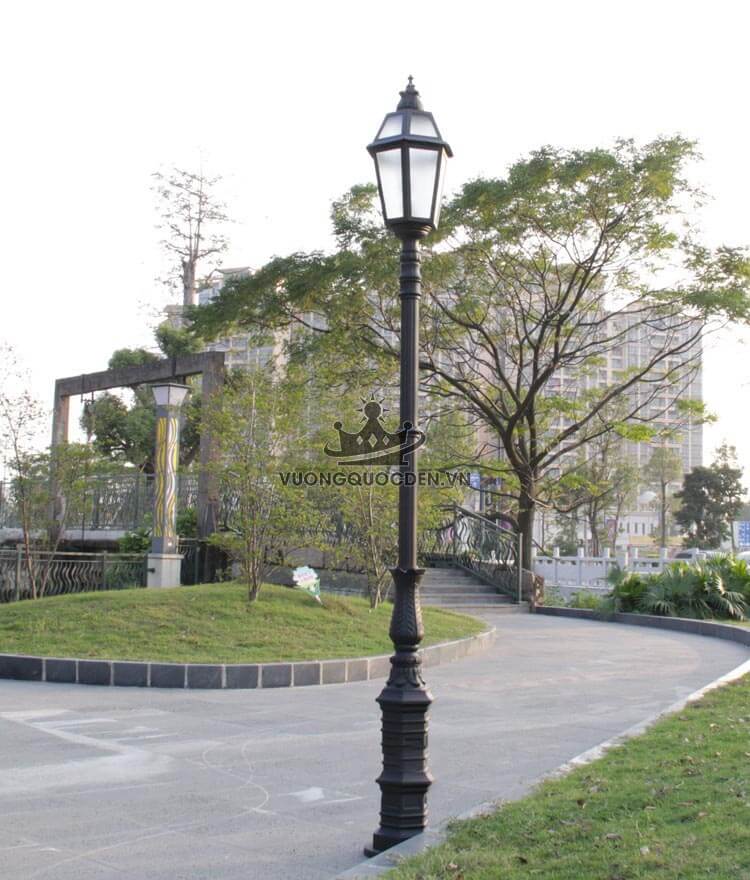 Đèn trụ sân vườn thiết kế độc đáo ROL442-4